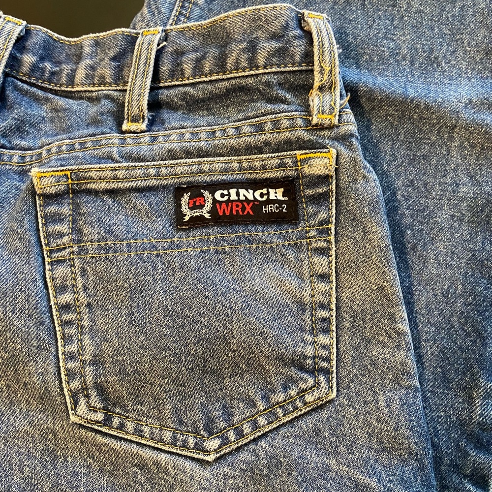 CINCH WRX FR JEANS SIZE 31 X 32
